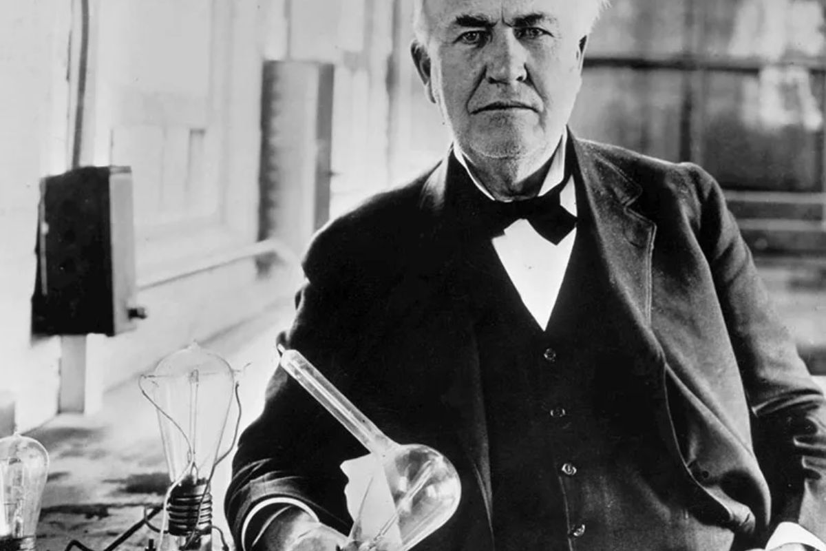 Thomas Edison e l'invenzione della lampadina elettrica